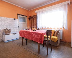 (ZRUŠENÉ) PREDAJ RODINNÉHO DOMU NA PEREŠI