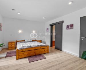 (PRERUŠENÝ PREDAJ) EXKLUZÍVNY PREDAJ - 5-IZBOVÝ NÍZKOENERGETICKÝ DOM - VODERADY