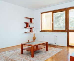 (PREDANÝ) VEĽKÝ MODERNIZOVANÝ 4-IZBOVÝ BYT NA SEKČOVE V PREŠOVE