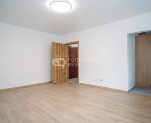 (PREDANÝ) KOMPLETNE ZREKONŠTRUOVANÝ 1 IZBOVÝ BYT NA VARŠAVSKEJ ULICI