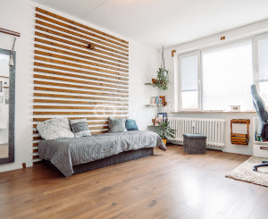 (REZERVOVANÉ) KOMFORTNÝ 3 IZBOVÝ BYT S LODŽIOU NA PETZVALOVEJ