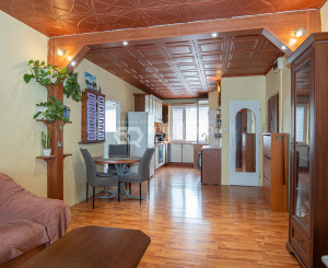 (REZERVOVANÉ) KOMFORTNÝ 3 IZBOVÝ BYT S LODŽIOU NA PETZVALOVEJ