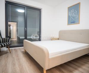 (PRENAJATÉ) PRENÁJOM MODERNÉHO 2 IZBOVÉHO BYTU S TERASOU V NOVOSTAVBE