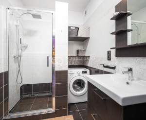 SVETLÝ 2 IZB. BYT S PARKOVANÍM, SLOV. GROB