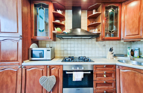 (PRENAJATÉ) 3-IZBOVÝ BYT PRI SLNEČNICIACH NA PRENÁJOM