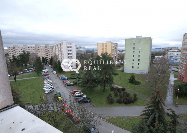 (PREDANÝ) KVALITNÝ DOMOV PRE RODINU, 4 IZB. BYT, TERASA, HUMENSKÁ