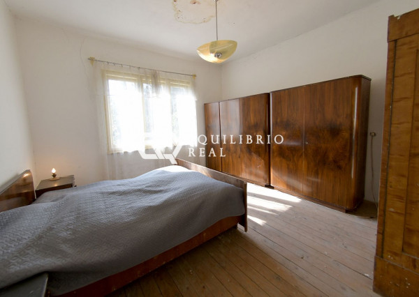 (PREDANÝ) 2 - izbový rodinný dom s krásnym veľkým pozemkom