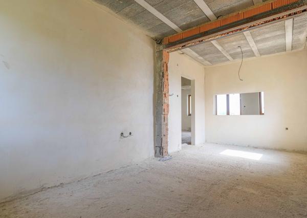 (ZRUŠENÝ) PREDAJ HOLODOMU S DVOJGARÁŽOU V OBCI JANÍK