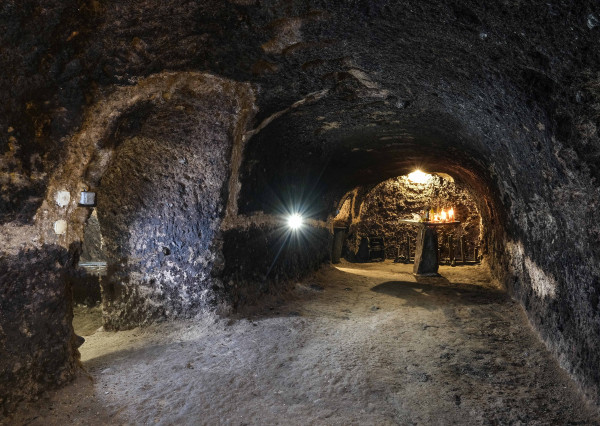 VÍNNA TUFOVA PIVNICA NA TOKAJI VO VEĽKEJ TŔNI