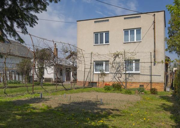 (ZRUŠENÉ) PREDAJ RODINNÉHO DOMU NA PEREŠI