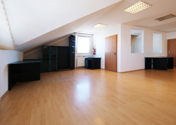 (PRENAJATÝ) PERFEKTNÝ OBCHODNÝ PRIESTOR PRIPRAVENÝ PRE VAŠE PODNIKANIE