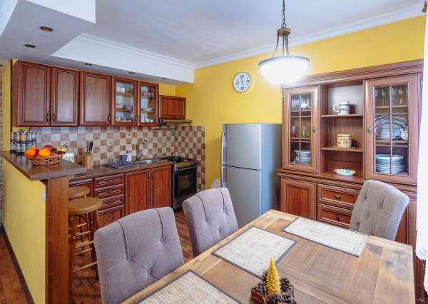 (PREDANÝ) PEKNÝ 3-IZBOVÝ BYT, 55 m2, KOŠICE-TERASA