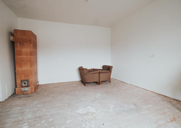 (REZERVOVANÉ) DOM, USADLOSŤ V POLINEJ