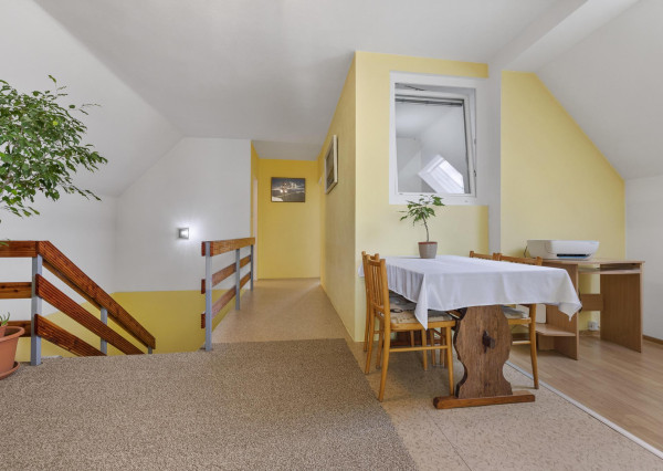 EXKLUZÍVNY PREDAJ - 4-IZBOVÝ DOM - VEĽKÉ ÚĽANY