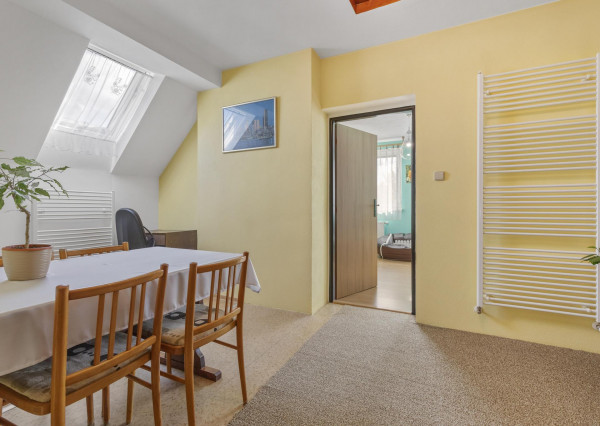 EXKLUZÍVNY PREDAJ - 4-IZBOVÝ DOM - VEĽKÉ ÚĽANY