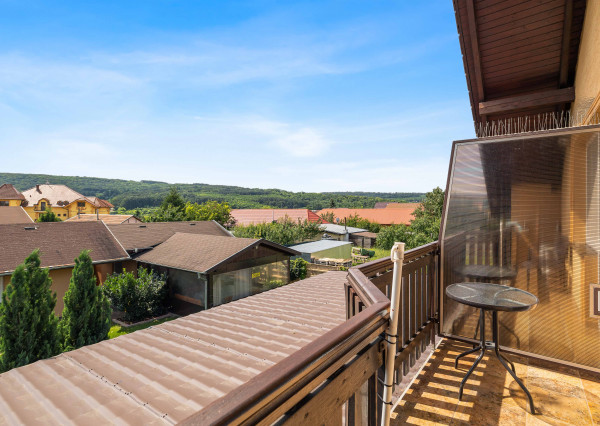 PREDAJ - 10-IZBOVÝ DOM - PENZIÓN - PODHÁJSKA