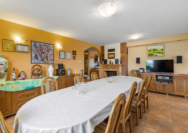 PREDAJ - 10-IZBOVÝ DOM - PENZIÓN - PODHÁJSKA