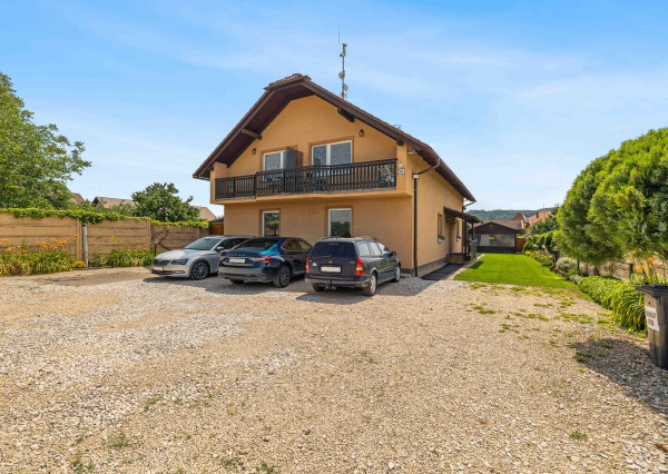 PREDAJ - 10-IZBOVÝ DOM - PENZIÓN - PODHÁJSKA