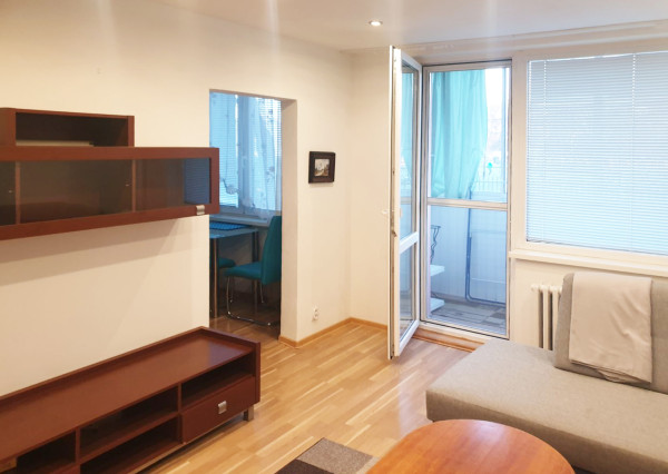 (PRENAJATÉ) PRENÁJOM 2 IZBOVÉHO BYTU NA MIŠKOVECKEJ ULICI