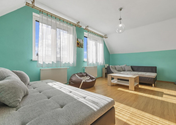 EXKLUZÍVNY PREDAJ - 4-IZBOVÝ DOM - VEĽKÉ ÚĽANY