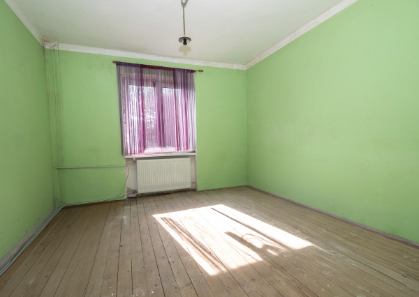 VÝHODNÁ PONUKA - RODINNÝ DOM NA PREDAJ V ZEMPLÍNSKEJ TEPLICI