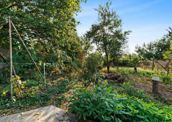 (PREDANÝ) EXKLUZÍVNY PREDAJ - 3-IZBOVÝ DOM BLÍZKO CENTRA TRNAVY