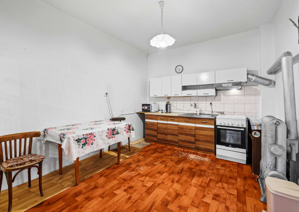 (PREDANÝ) EXKLUZÍVNY PREDAJ - 3-IZBOVÝ DOM BLÍZKO CENTRA TRNAVY