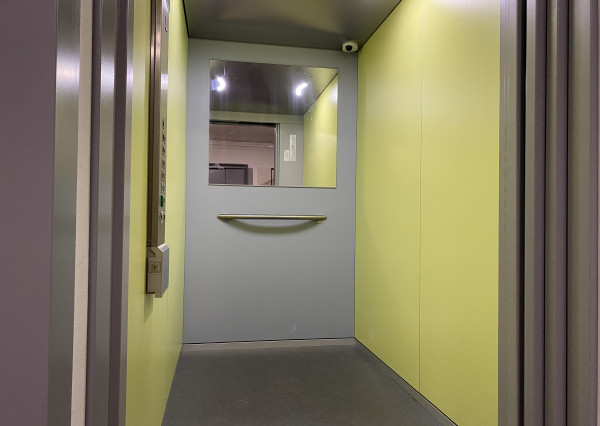 (PREDANÝ) VEĽKÝ 3-IZBOVÝ BYT V PÔVODNOM STAVE NA KVP V KOŠICIACH