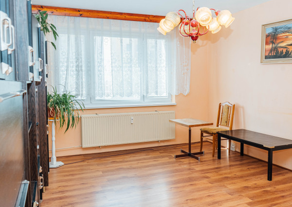 (PREDANÝ) VEĽKÝ 3-IZBOVÝ BYT V PÔVODNOM STAVE NA KVP V KOŠICIACH