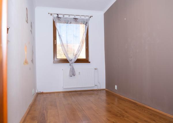 (PREDANÝ) VEĽKÝ MODERNIZOVANÝ 4-IZBOVÝ BYT NA SEKČOVE V PREŠOVE