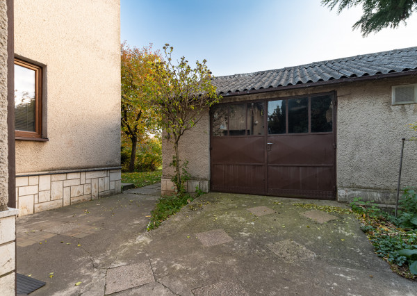 RODINNÝ DOM S VEĽKÝM POZEMKOM, 1711 M2, KOŠICE-BARCA