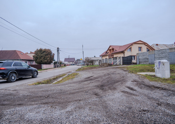 VYUŽI ŠANCU SKVELEJ PONUKY  – PREDAJ POZEMKU VALALIKY