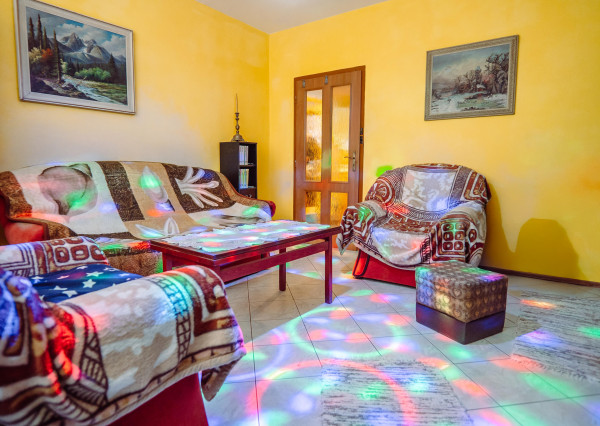 (PREDANÝ) ŠIKOVNÝ 2 IZBOVÝ BYT NA KVP – SKVELÁ CENA, VÝBORNÁ LOKALITA