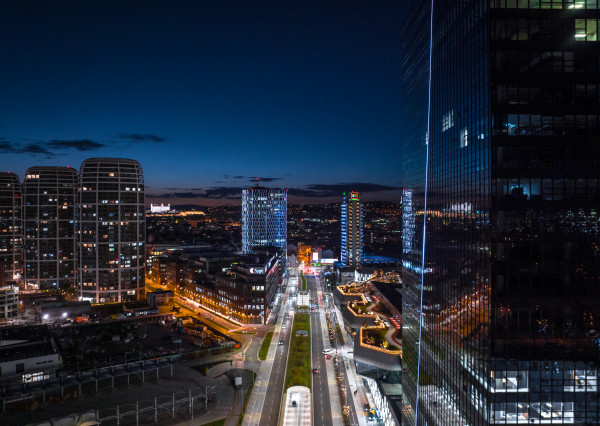 PRENÁJOM - PRESTÍŽNE KANCELÁRIE NA 28. POSCHODÍ NIVY TOWER