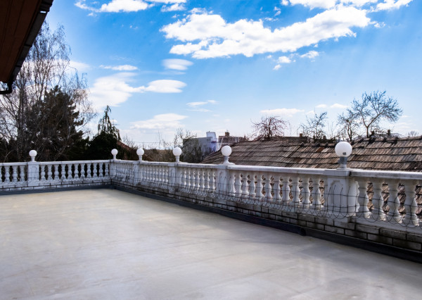 UNIKÁTNA VILA S PRESTÍŽNOU ADRESOU V MOLDAVE