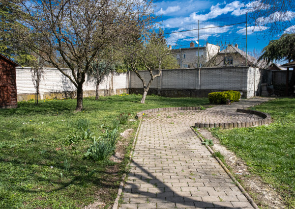 UNIKÁTNA VILA S PRESTÍŽNOU ADRESOU V MOLDAVE