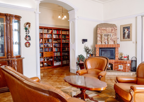 UNIKÁTNA VILA S PRESTÍŽNOU ADRESOU V MOLDAVE