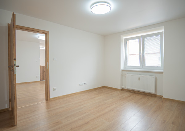 TOP CENOVÁ PONUKA - 3 IZBOVÝ BYT PO REKONŠTRUKCII V ŠACI