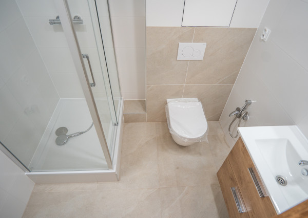 TOP CENOVÁ PONUKA - 3 IZBOVÝ BYT PO REKONŠTRUKCII V ŠACI