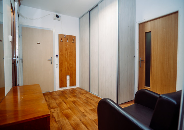 ZNÍŽENÁ CENA ZA 3 IZBOVÝ BYT NA URALSKEJ - SKVELÁ VOĽBA