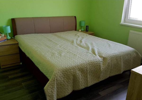 SVETLÝ 2 IZB. BYT S PARKOVANÍM, SLOV. GROB