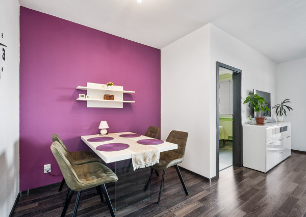 SVETLÝ 2 IZB. BYT S PARKOVANÍM, SLOV. GROB