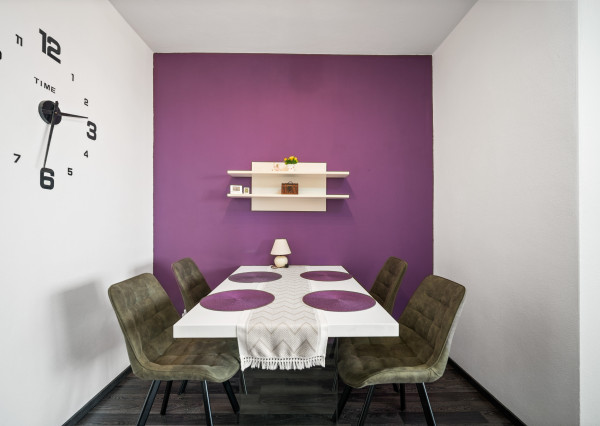 SVETLÝ 2 IZB. BYT S PARKOVANÍM, SLOV. GROB