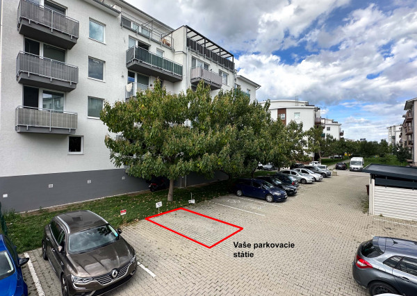 SVETLÝ 2 IZB. BYT S PARKOVANÍM, SLOV. GROB