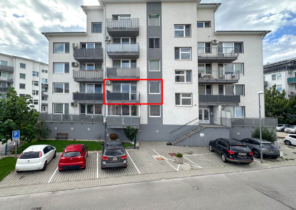 SVETLÝ 2 IZB. BYT S PARKOVANÍM, SLOV. GROB