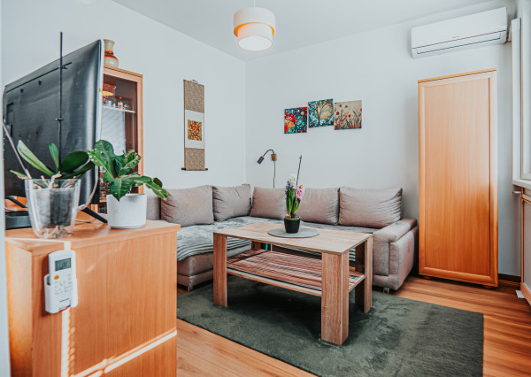 MODERNÝ 1 IZBOVÝ BYT NA POVAŽSKEJ ULICI, KOŠICE - ZÁPAD