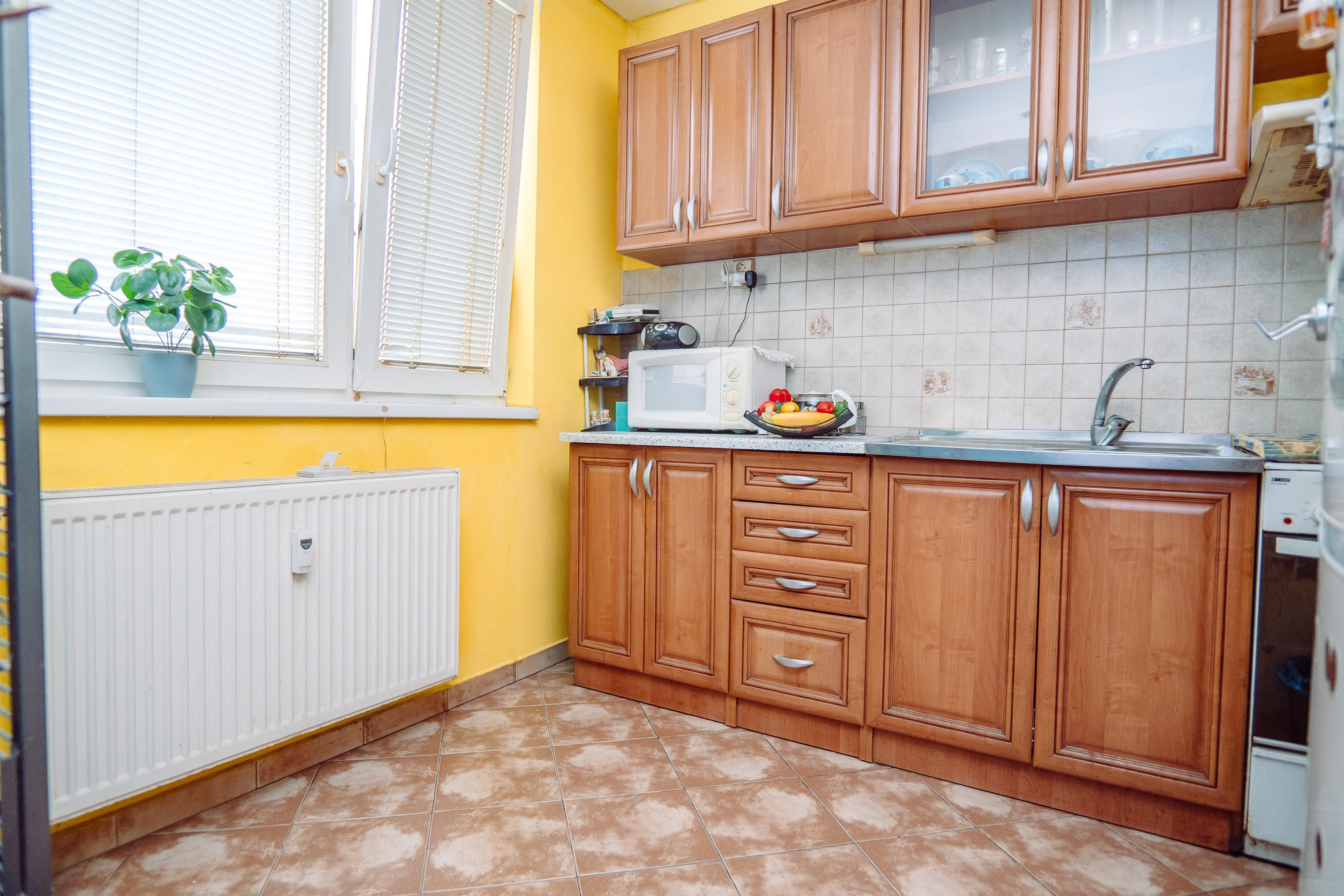 (PREDANÝ) ŠIKOVNÝ 2 IZBOVÝ BYT NA KVP – SKVELÁ CENA, VÝBORNÁ LOKALITA