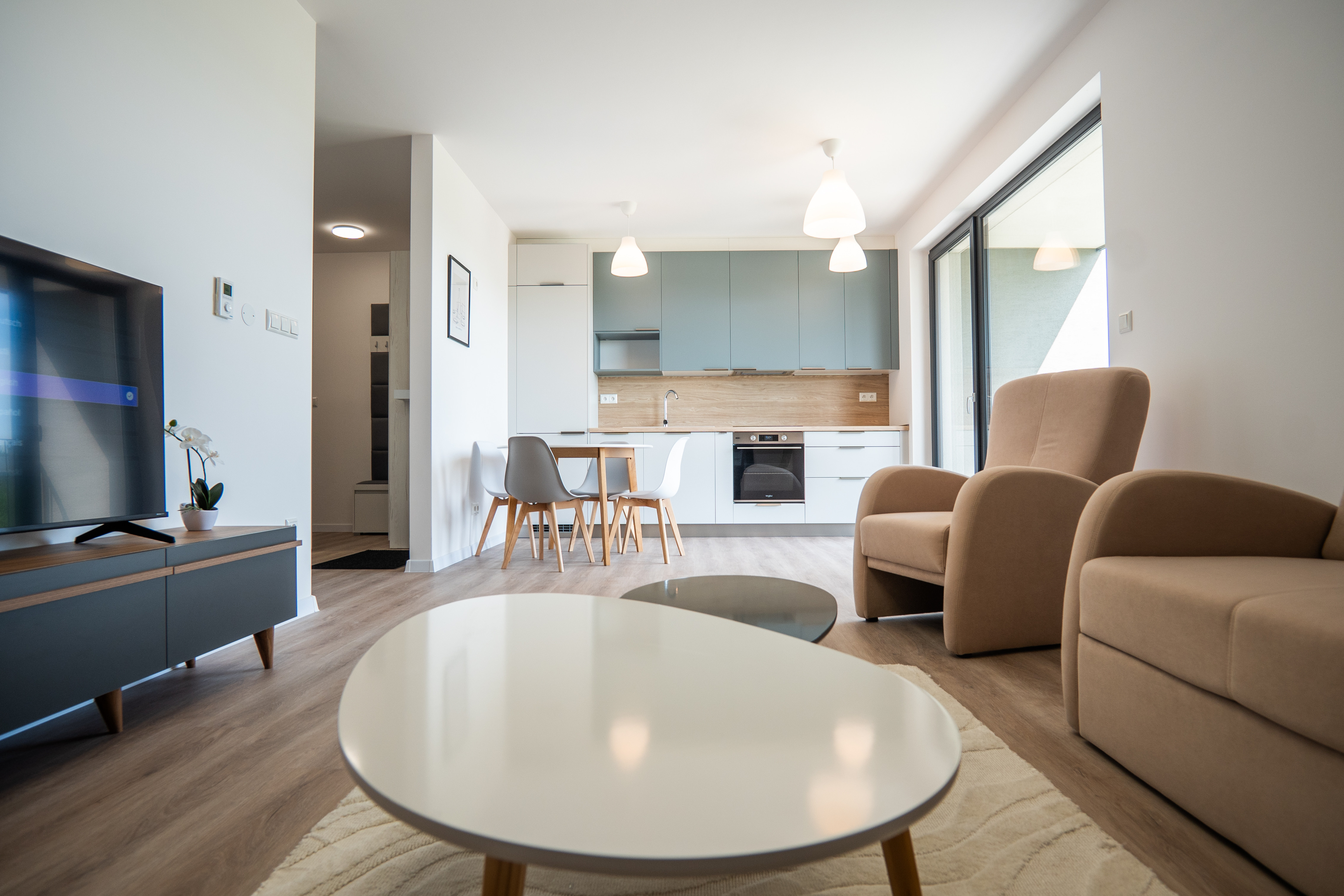 (PRENAJATÉ) PRENÁJOM MODERNÉHO 2 IZBOVÉHO BYTU S TERASOU V NOVOSTAVBE