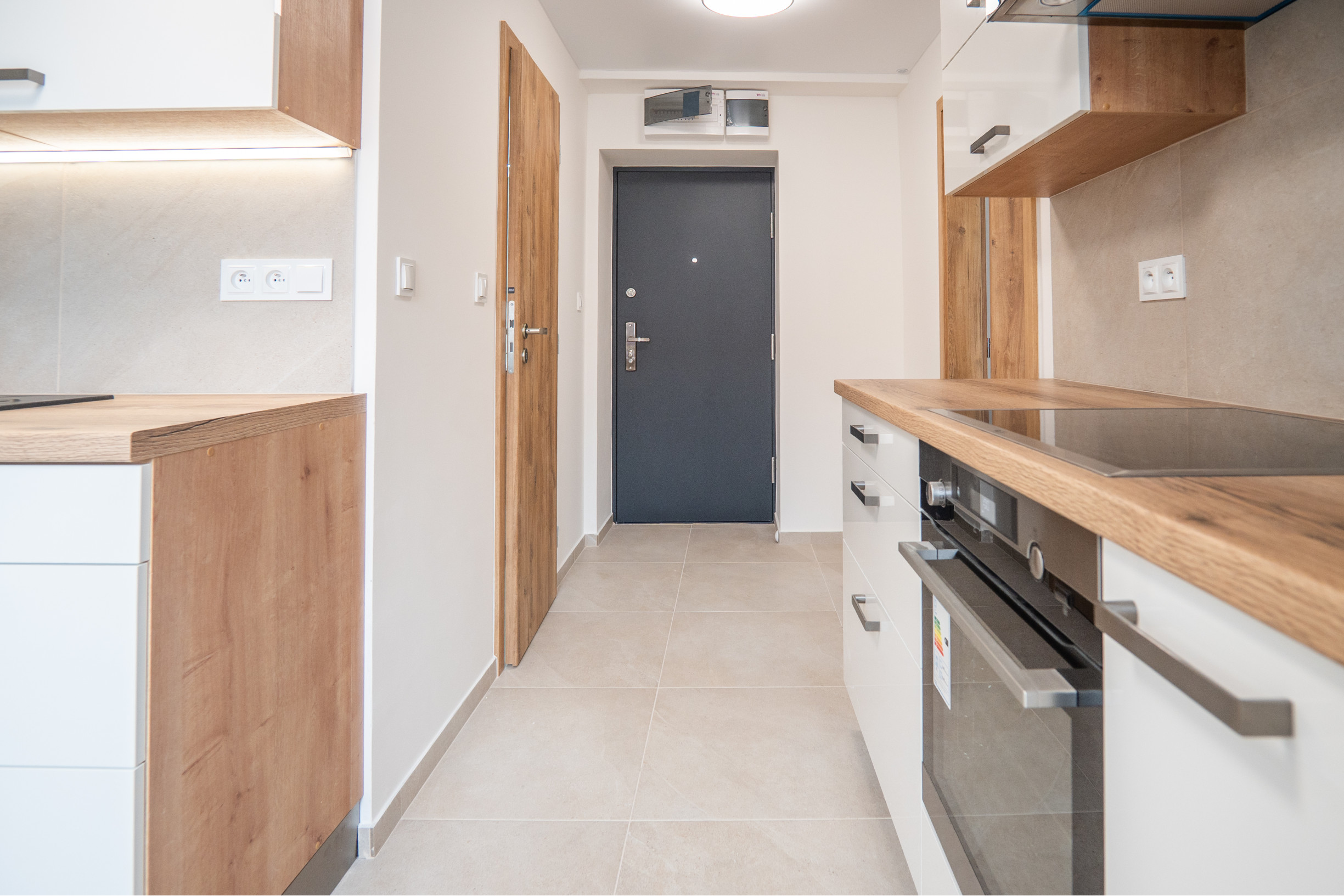 TOP C E N A - ZREKONŠTRUOVANÝ 3 IZBOVÝ BYT BEZ INVESTÍCII