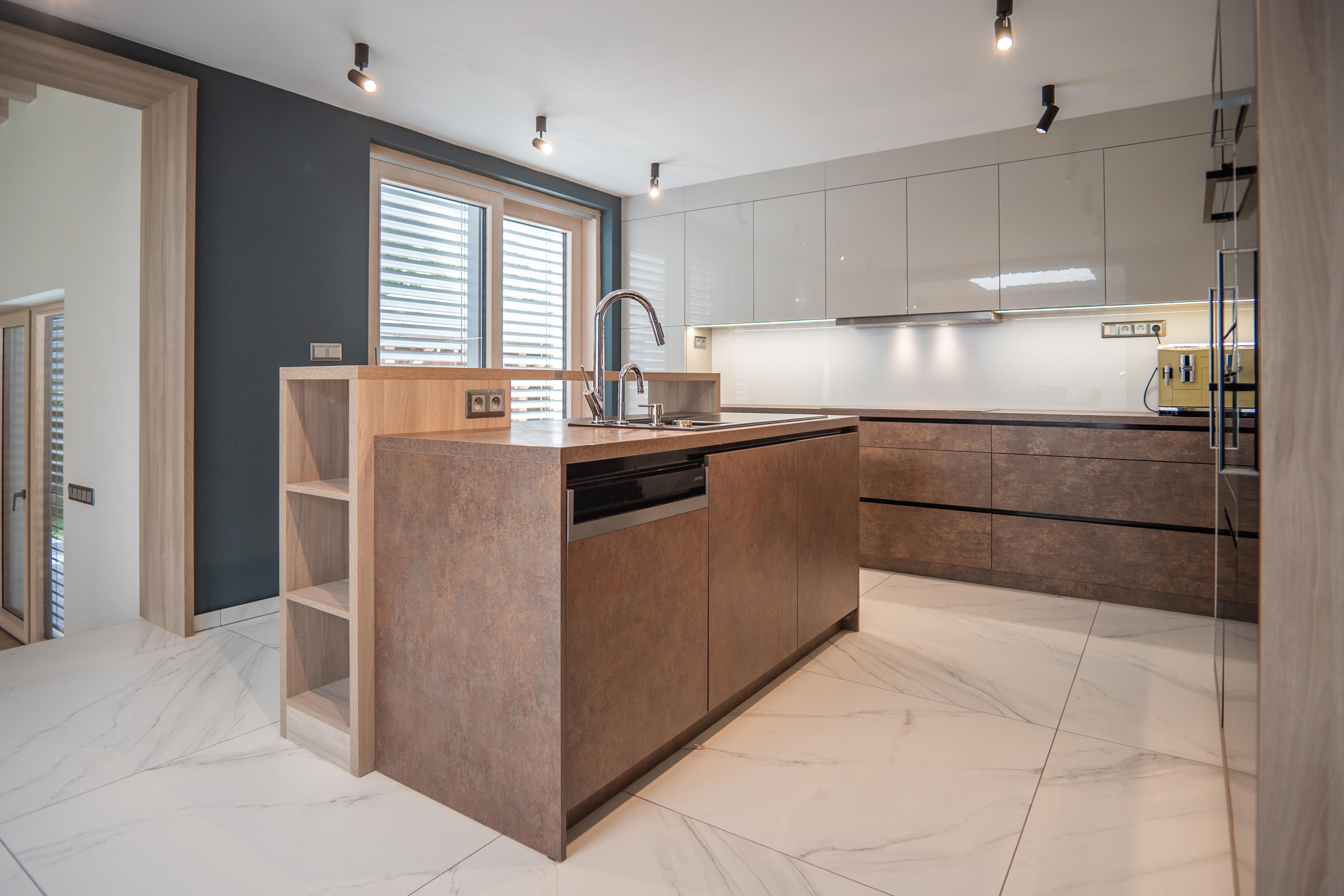 VILADOM KRÁSNA S RUKOPISOM ARCHITEKTA